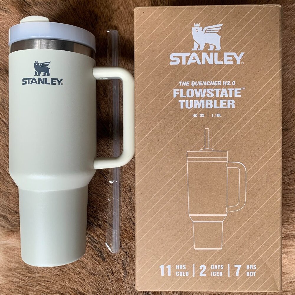 STANLEY THE QUENCHER H2.0 FLOWSTATE TUMBLER Dune (SOFT MATTE) | 40 OZ